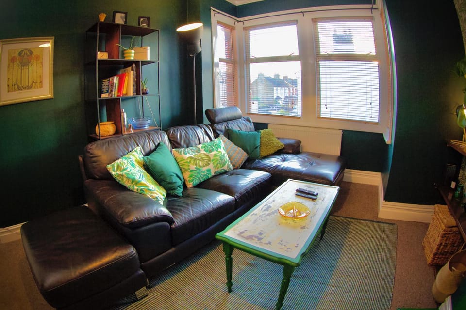 Library, Living room, Seating area