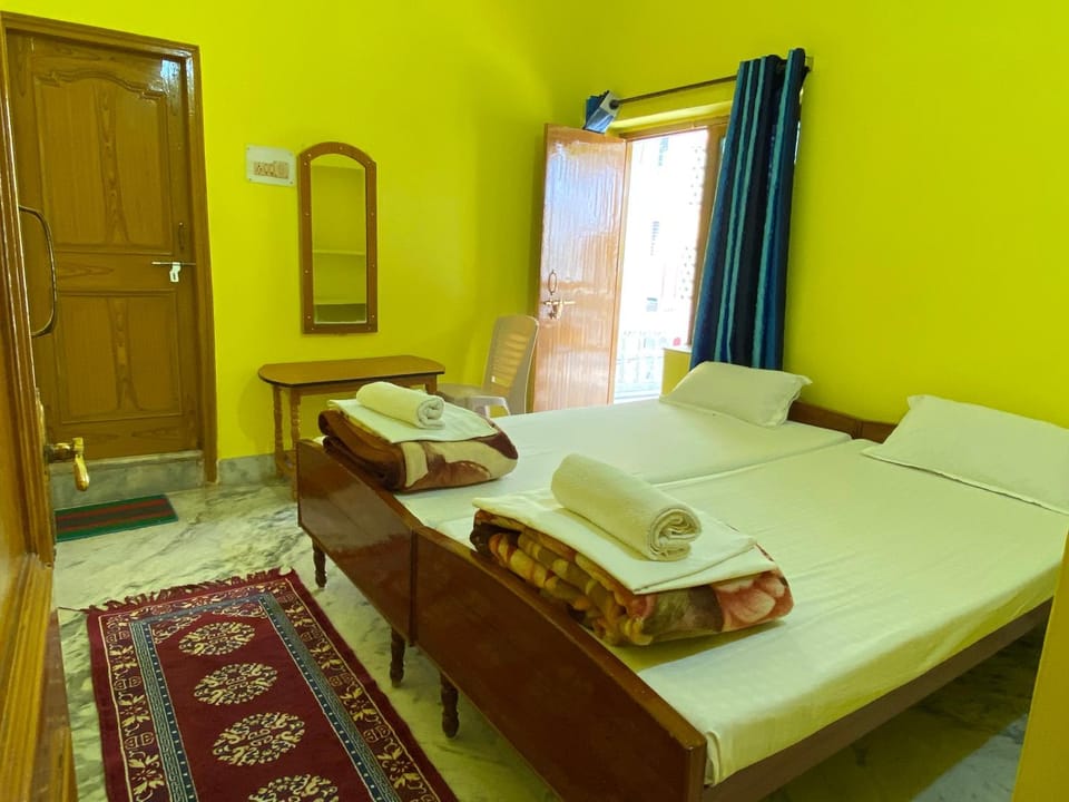 Rahul Guest House Bed and Breakfast in India