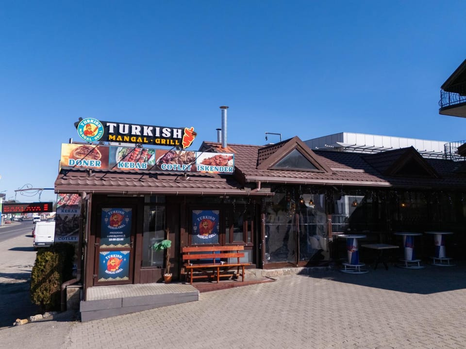 Restaurant/places to eat, Restaurant/places to eat
