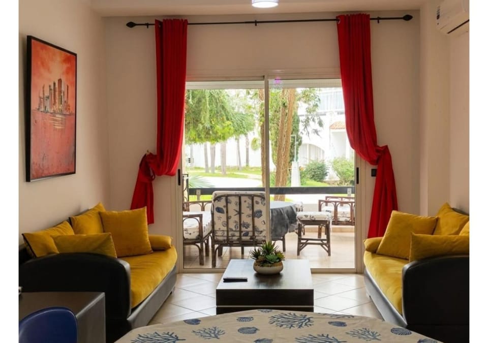 Living room, Seating area, Swimming pool