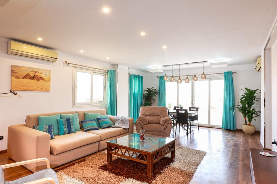 Living room, Seating area, Dining area, air conditioner