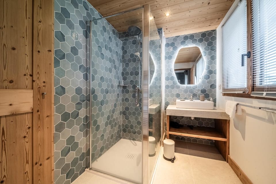 Shower, Bathroom