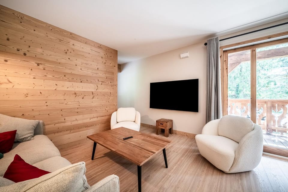 Communal lounge/ TV room, TV and multimedia, Living room, Seating area