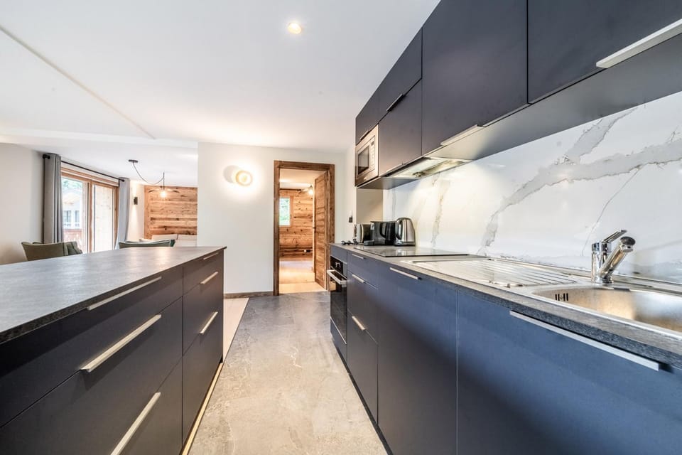 Kitchen or kitchenette, dishwasher, stove, kitchen