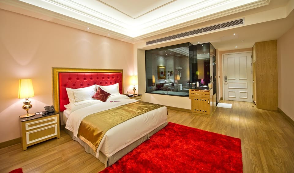 Bed, Bedroom