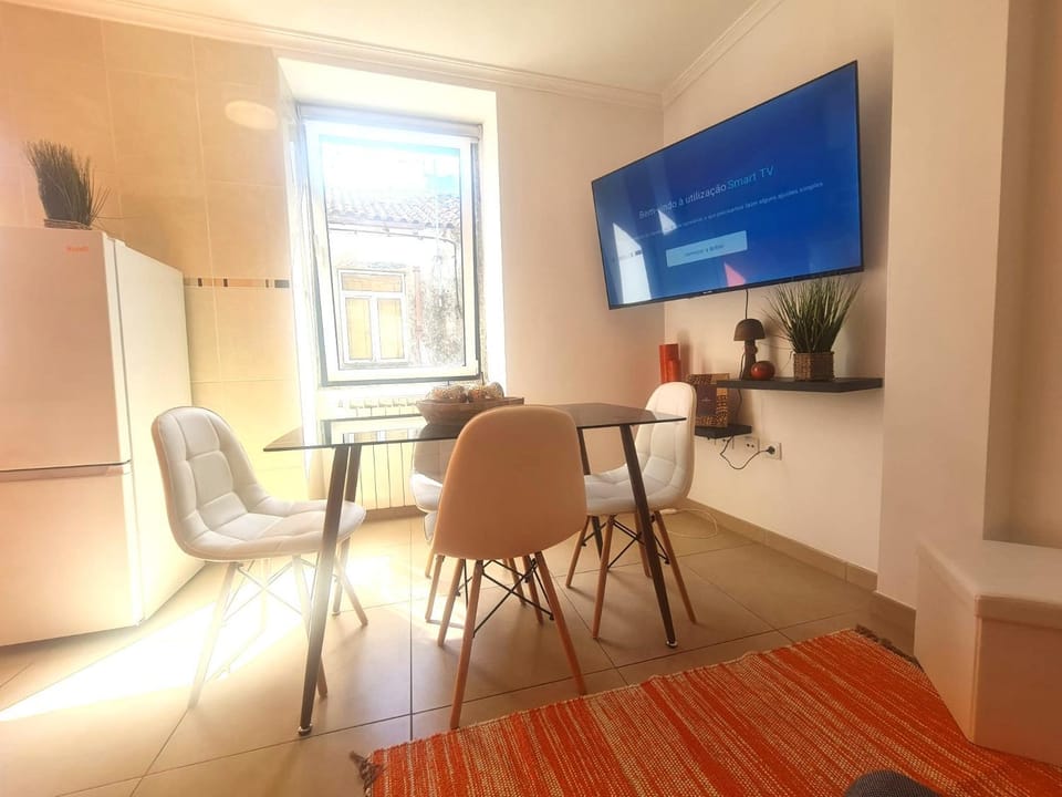 TV and multimedia, Living room, Dining area