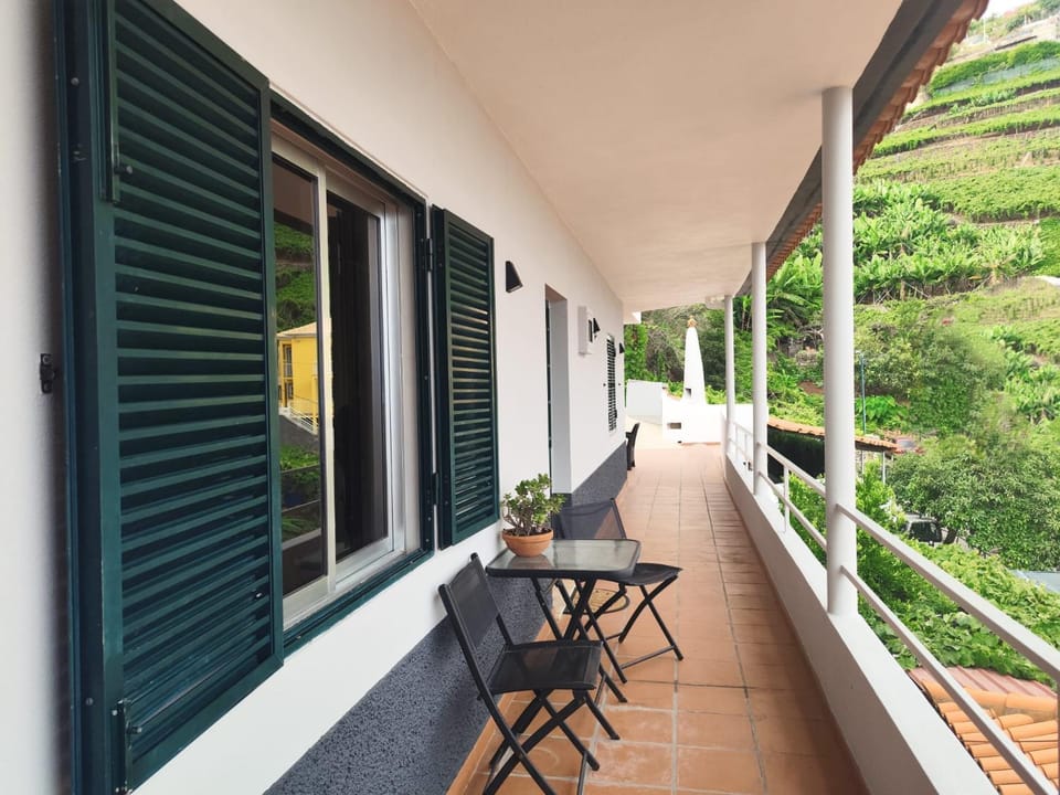 View (from property/room), Balcony/Terrace
