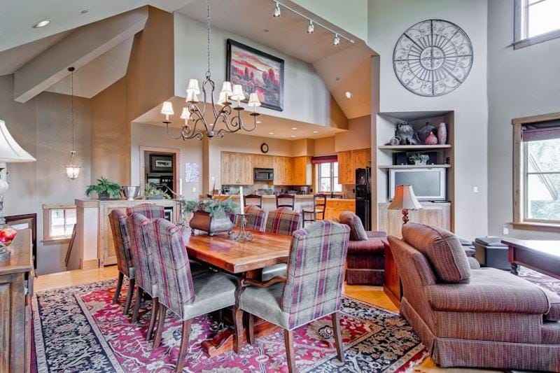 Villa Montane 210 by East West Hospitality Apartment in Beaver Creek