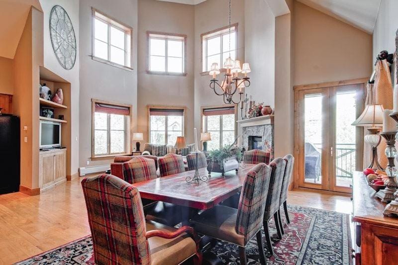 Villa Montane 210 by East West Hospitality Apartment in Beaver Creek