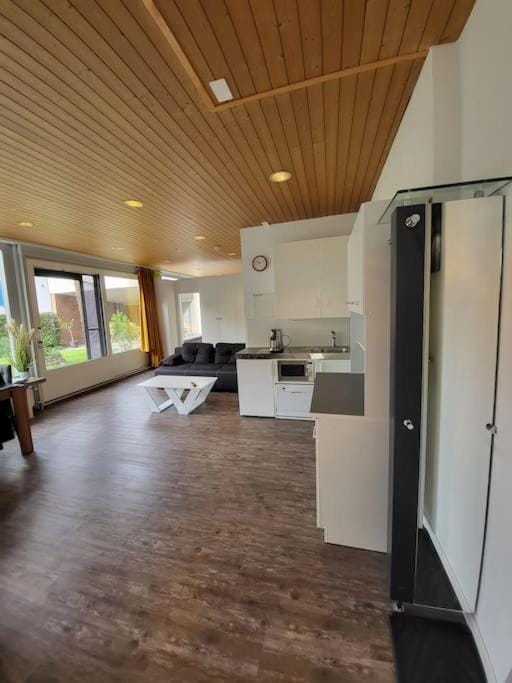 Schöne ruhige Wohnung mit Sicht auf den Innenpark Apartment in Nidwalden