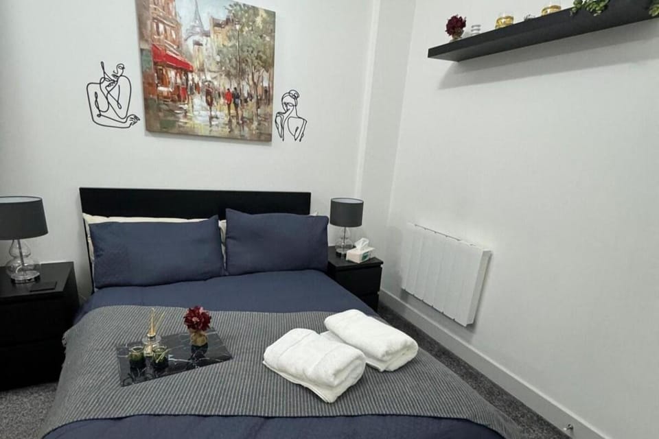 1 bed-Sleeps 4-Town Centre-10 min to Ascot- Pets Apartment in Bracknell