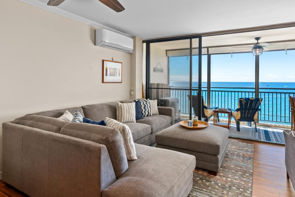 402 Kona Alii House in Holualoa