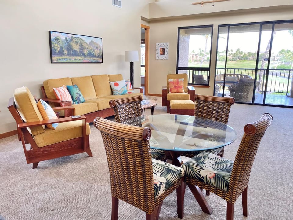 622 Bay Club House in Puako