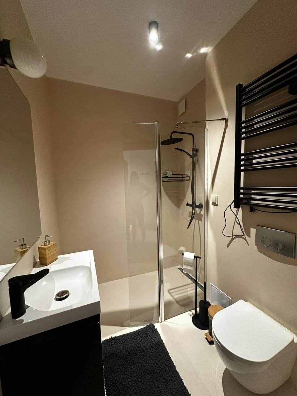 Shower, Toilet, Bathroom