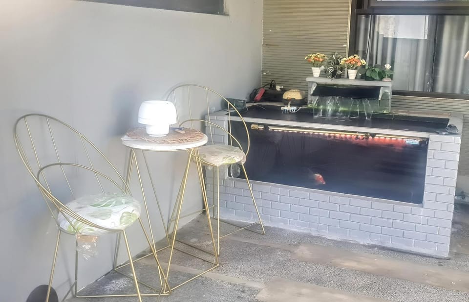Seating area