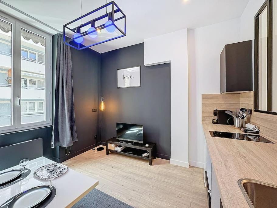 My home jean claude vivant 1 Apartment in Villeurbanne