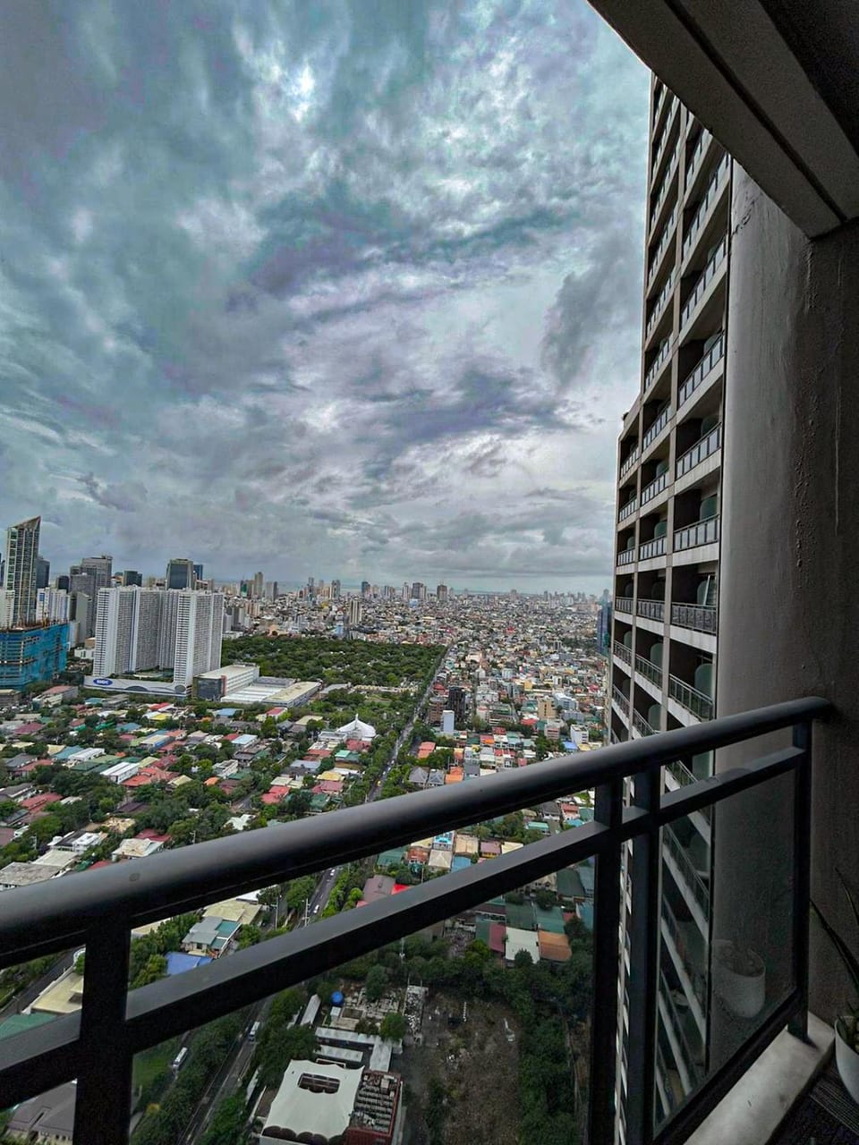 View (from property/room), Balcony/Terrace, City view