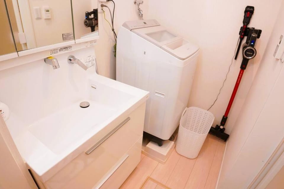 全新设备设施 3层102平方独栋洋房4室1厅2卫2个洗澡间 厨房完备 交通便利 Villa in Japan
