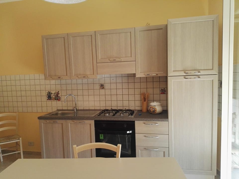 Coffee/tea facilities, Balcony/Terrace, Kitchen or kitchenette, Seating area, Dining area