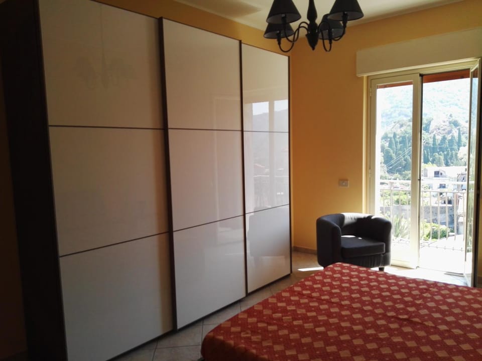 Bed, Balcony/Terrace, Bedroom
