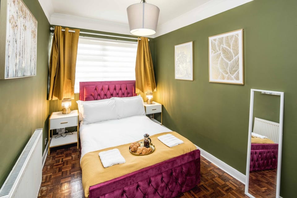 Chatsworth Ground Floor Apartment! Apartment in Croydon