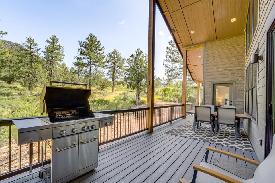 Luxe Pine Home w/ Tonto National Forest Access! House in Strawberry