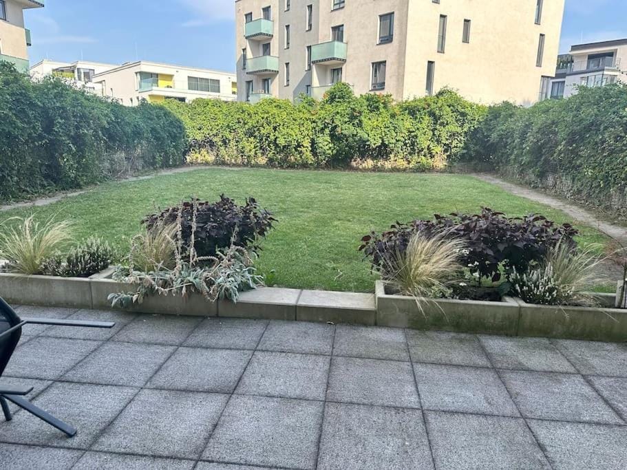 Garden, Garden view