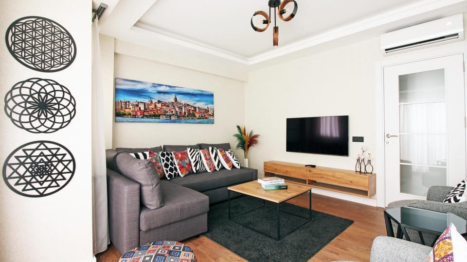 TV and multimedia, Living room, Seating area