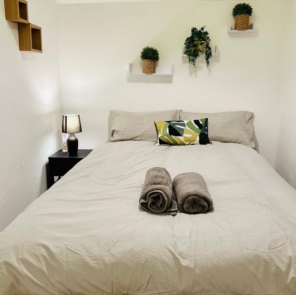 3 Bed House in Reading House in Reading