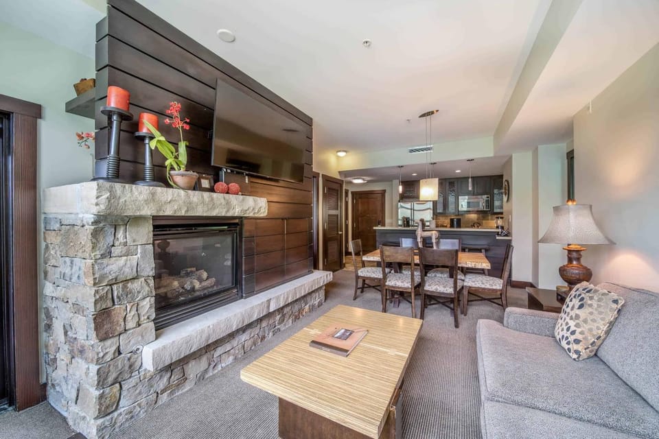 Hayden Lodge 2207 by Snowmass Mountain Lodging Apartment in Snowmass Village