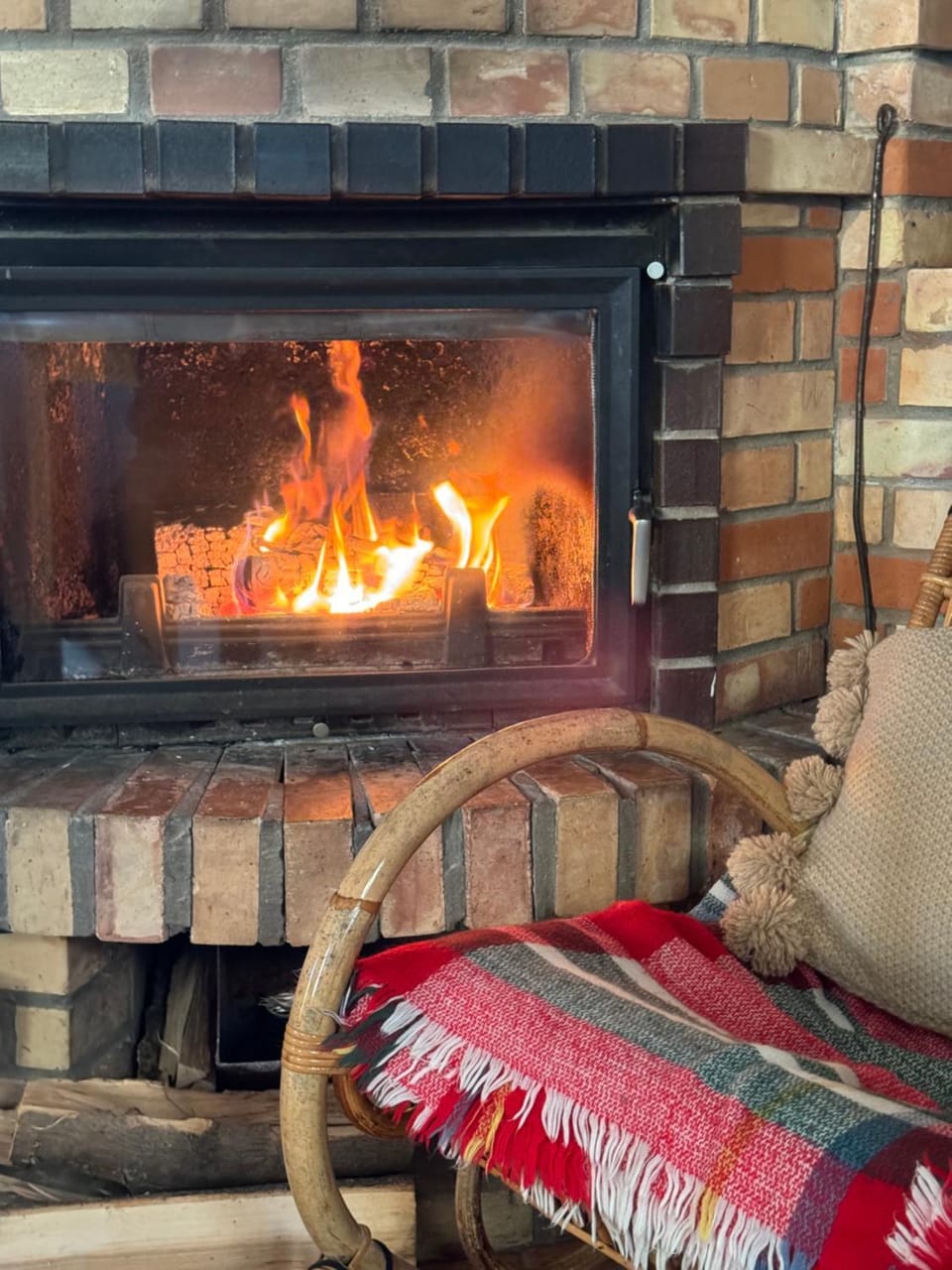 Living room, Seating area, fireplace