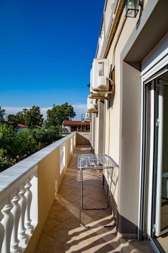 Patio, Day, View (from property/room), Balcony/Terrace