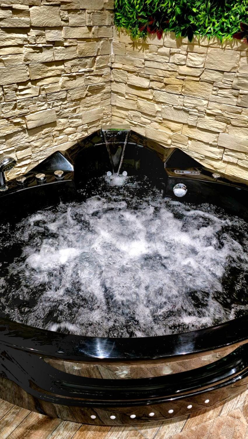 Appartement Chambre Cosy - Jacuzzi - Little Room Vendôme Apartment in Vendôme