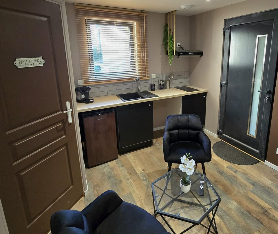 Appartement Chambre Cosy - Jacuzzi - Little Room Vendôme Apartment in Vendôme