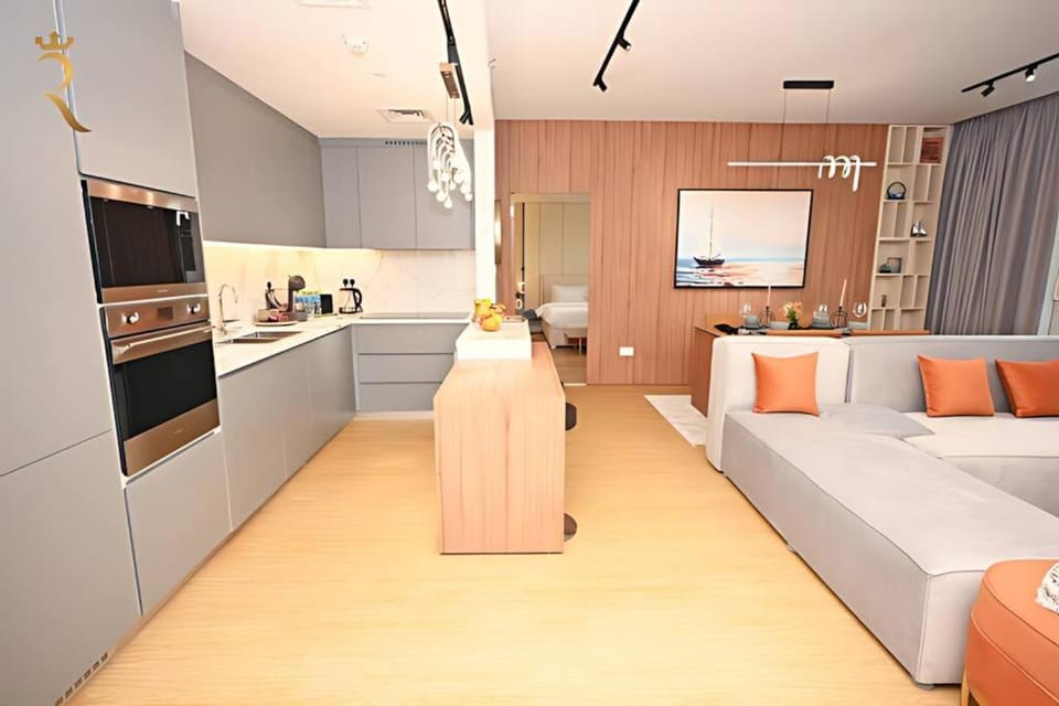 Communal lounge/ TV room, Kitchen or kitchenette, Living room