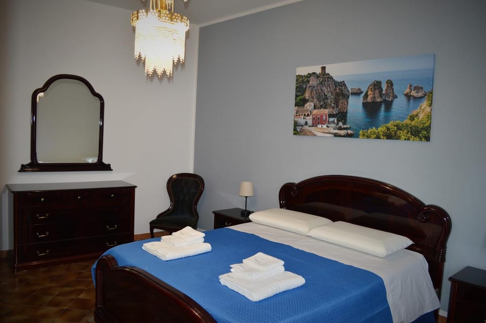Pinhouse Apartment House in Palermo
