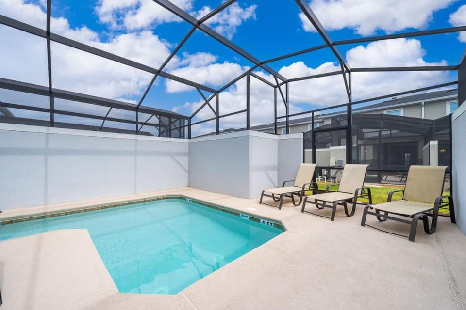 EPIC ENCANTo HOME With Free water park Disney10 miles House in Kissimmee