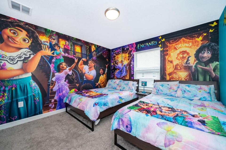 EPIC ENCANTo HOME With Free water park Disney10 miles House in Kissimmee