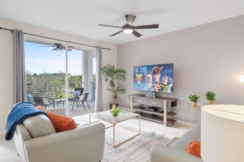 Modern Storey Lake Resort Disney Orlando 4751-306 House in Kissimmee