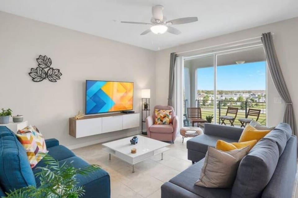 Modern Storey Lake Resort Disney Orlando 3161-401 Apartment in Kissimmee