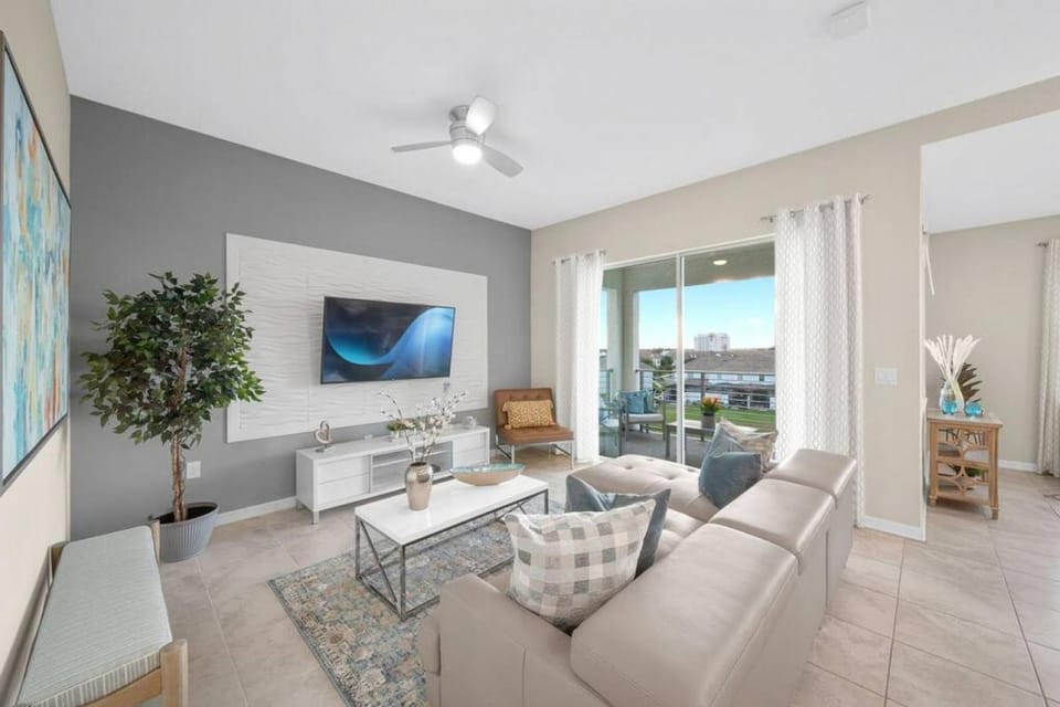 Modern Storey Lake Resort Disney Orlando 3121-402 Apartment in Kissimmee