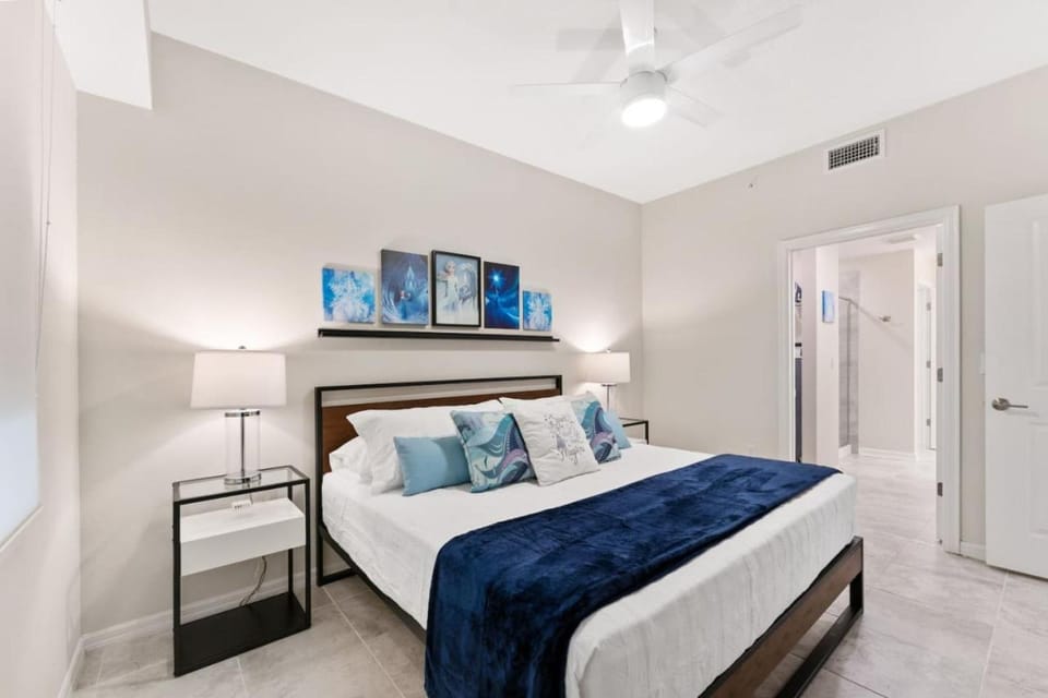 Brand New Lakeview Storey Lake Resort Disney 3121-103 Apartment in Kissimmee