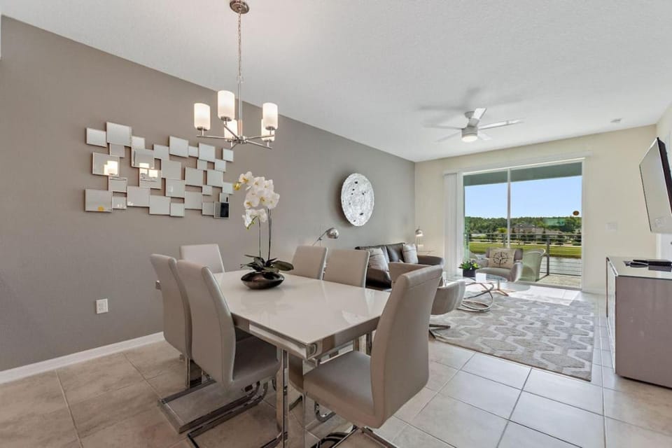 Modern Storey Lake Resort Disney Orlando 3171-304 Apartment in Kissimmee