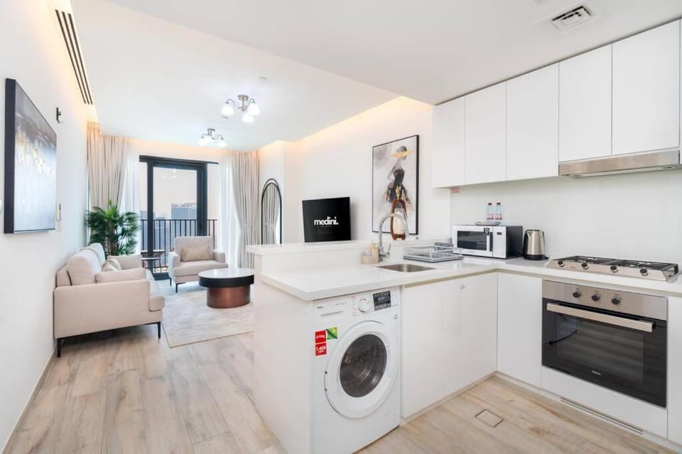 150Mbps WiFi · Burj View · 1BR Business Bay Apartment in Dubai