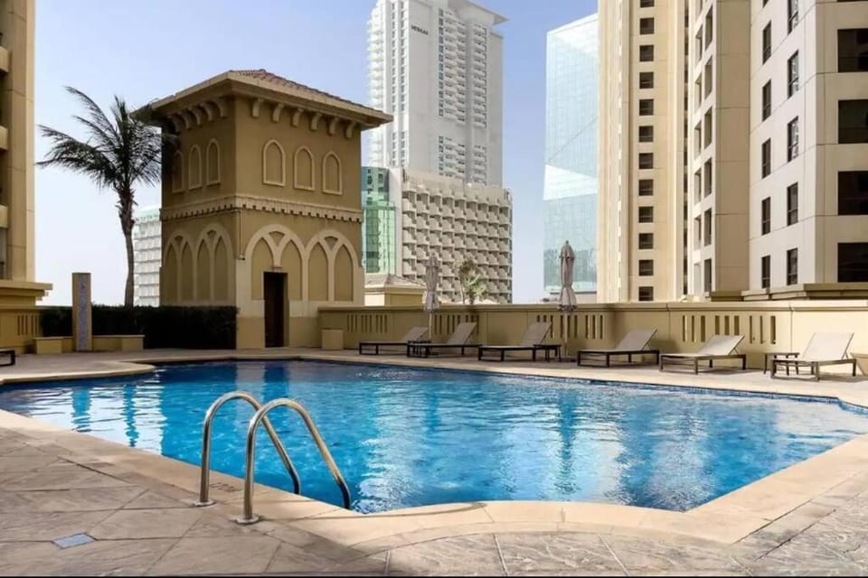 Stunning Sea & Palm View 2BR, Steps from JBR Beach & Waterfront Apartment in Dubai