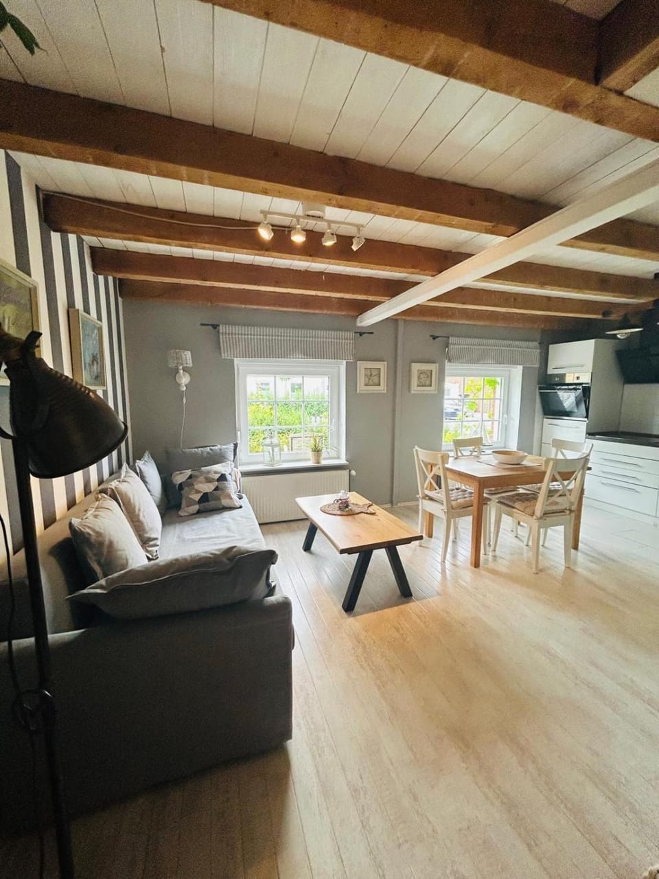 Living room, kitchen