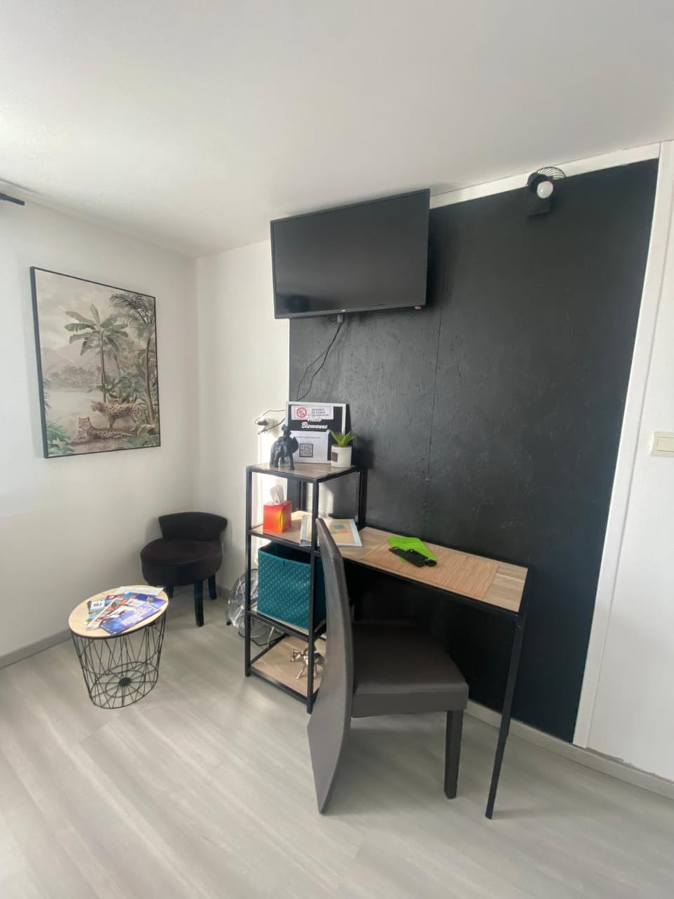 Chambre safari individuelle avec partie commune A 6min de l A26 et 15 min de stOmer, lumbres et aire sur la lys Vacation rental in Hauts-de-France