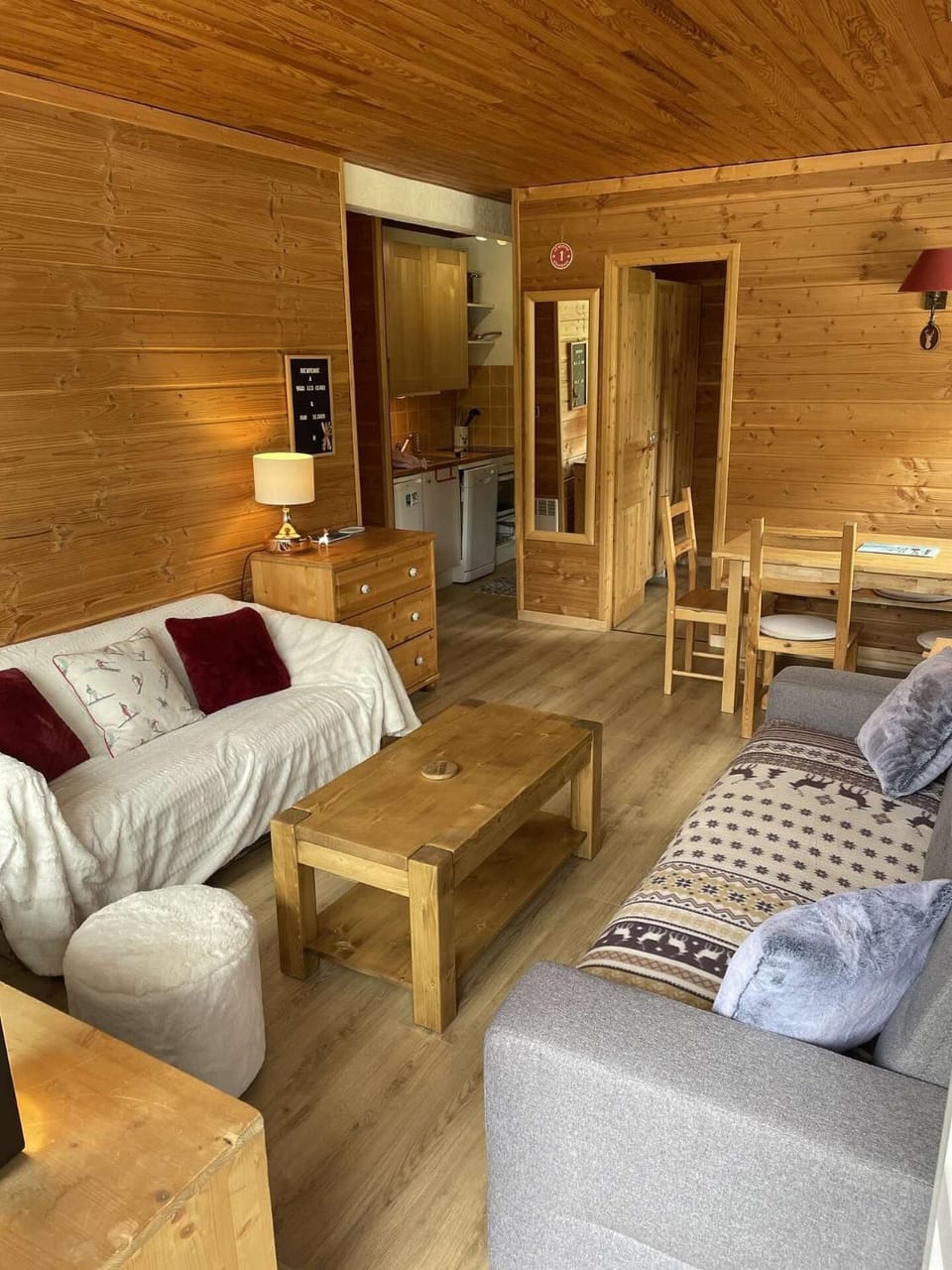Bed, kitchen