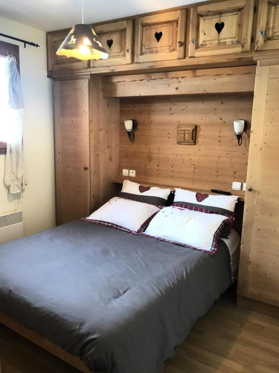Bed, Bedroom, furniture