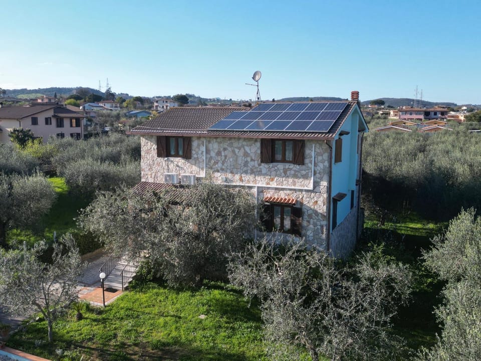 Property building, Garden, Garden view